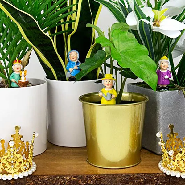 modern indoor plant pots Radiant Metal Planter Set main image 0