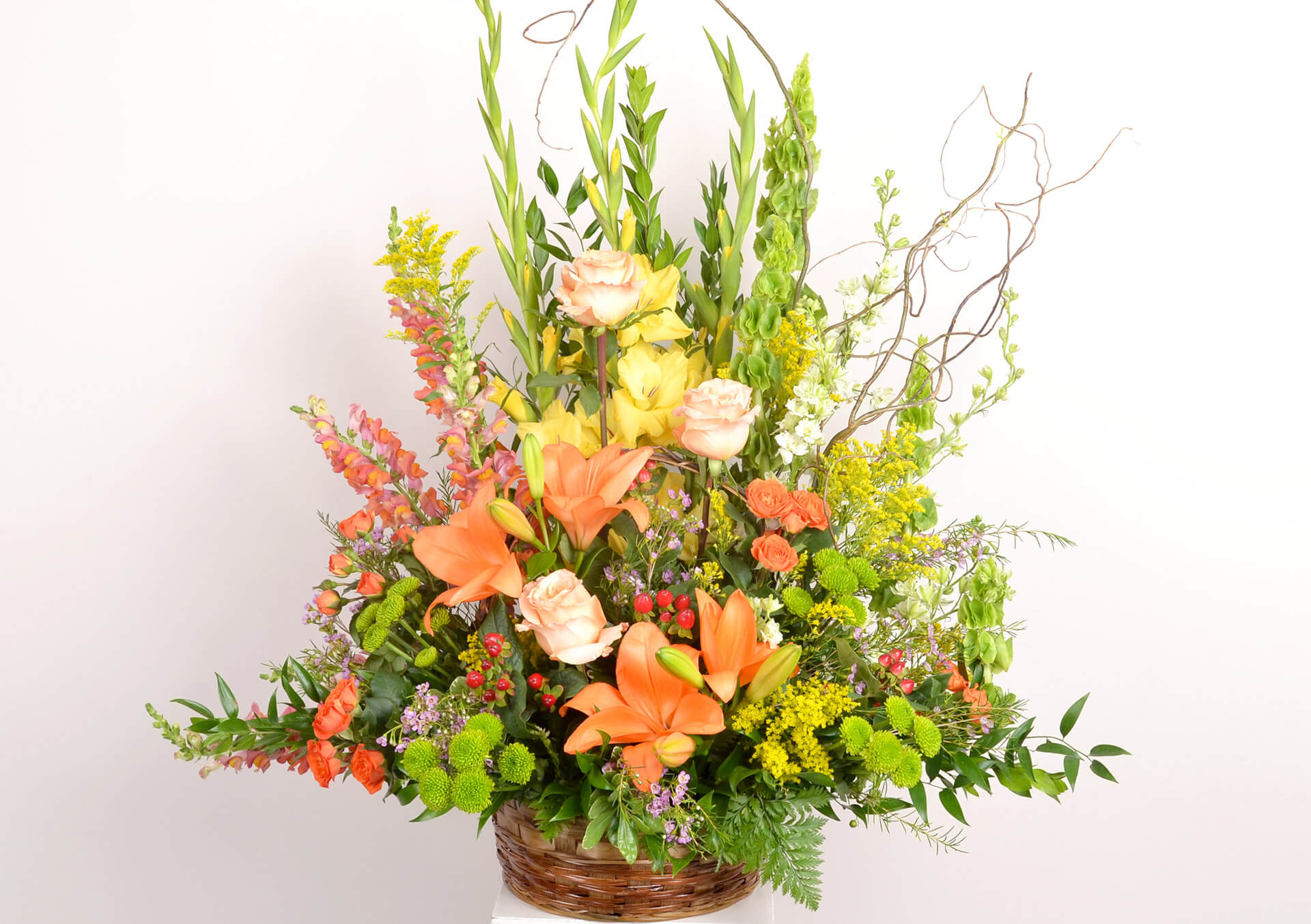 Send Minneapolis Funeral Flowers, Sympathy & Memorial Gifts for
