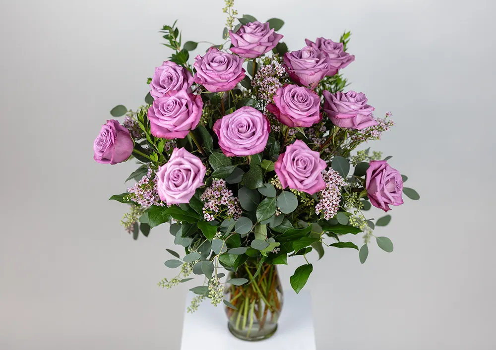 ローズドゥメとラヴァンドロメインのセット Shop Lavender Dozen Roses for Delivery | Bachman's Minneapolis