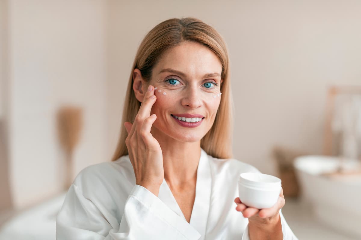 What for under-eye wrinkles? Treatments, supplements, cosmetics