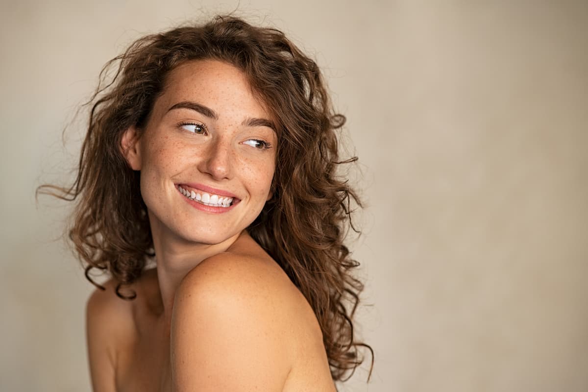 How to moisturise hair to combat dryness and boost health