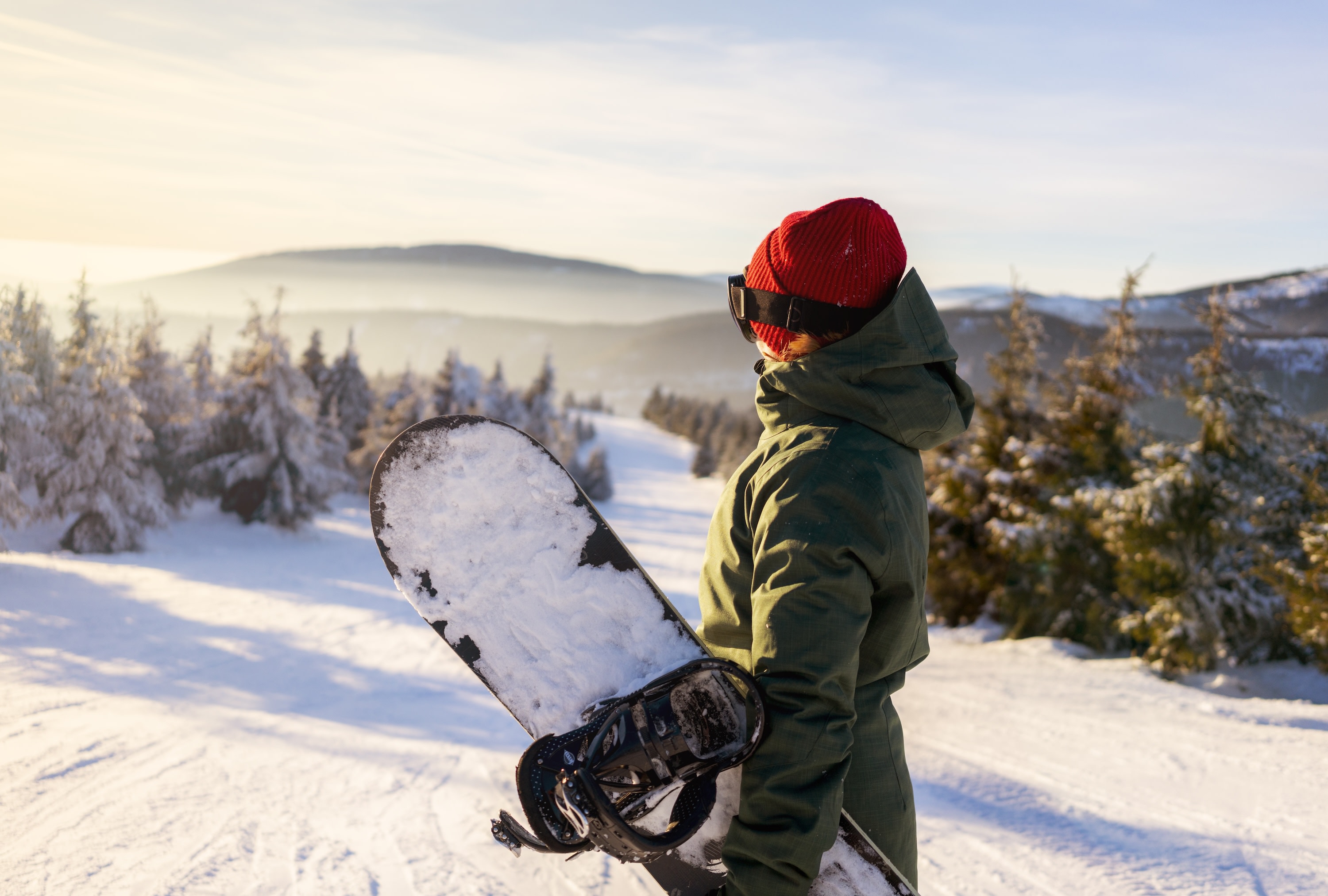 Snowboarder in the mountains
