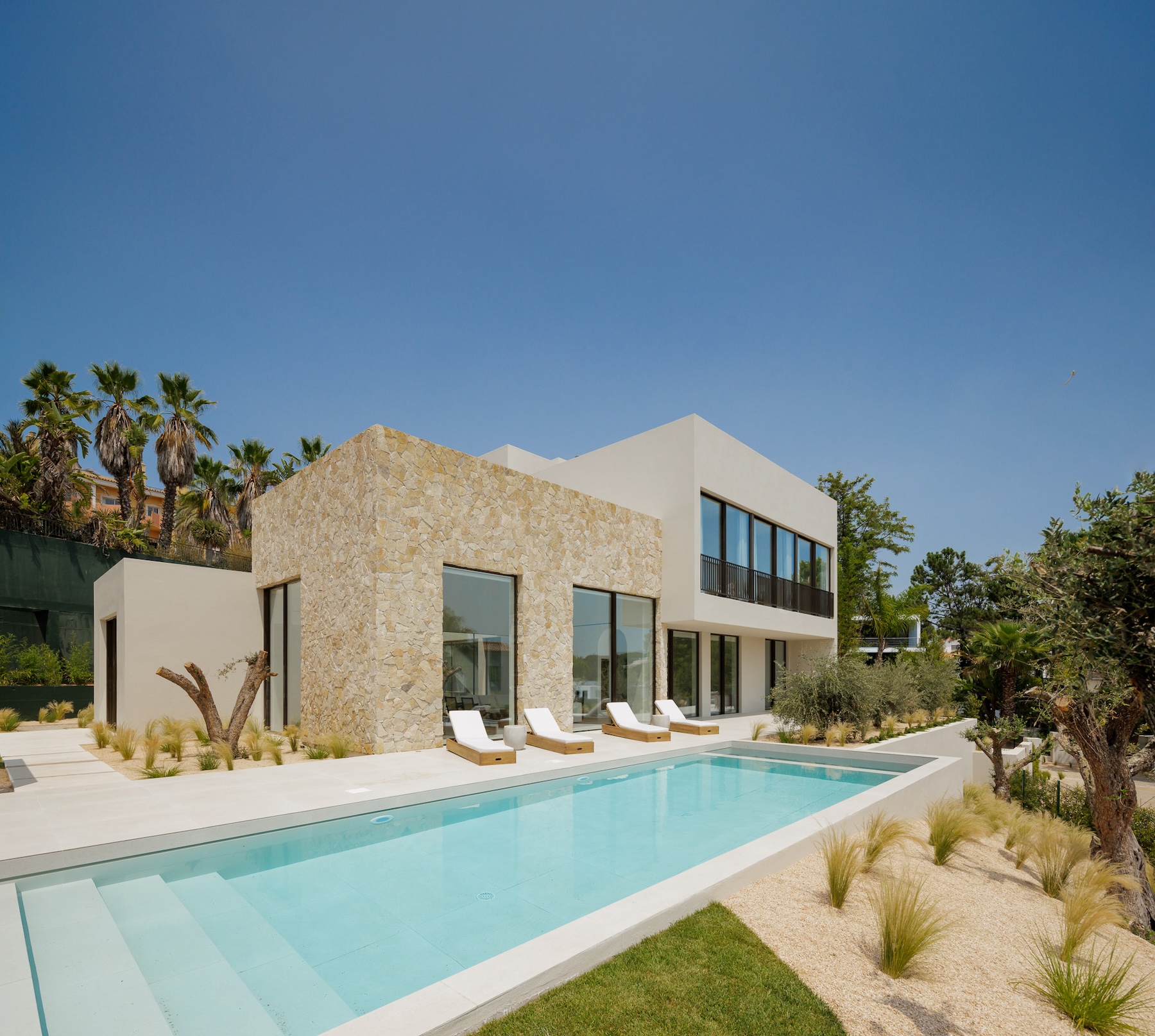 Portugal Is Calling: Why More Homebuyers Are Making the Move