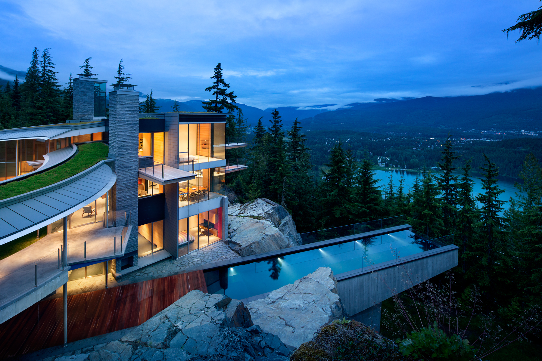 Groundbreaking sale of Stonebridge Drive estate sets new residential sales record in Whistler, B.C.