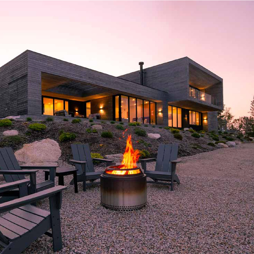 feature image of Canada’s Luxury Housing Market in 2025: Why Where You Buy Matters More Than Ever