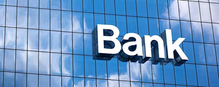 XS3138905545 - undefined