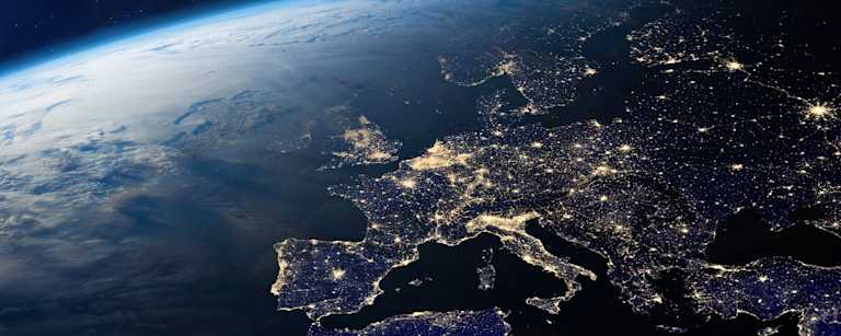 XS3138915692 - undefined