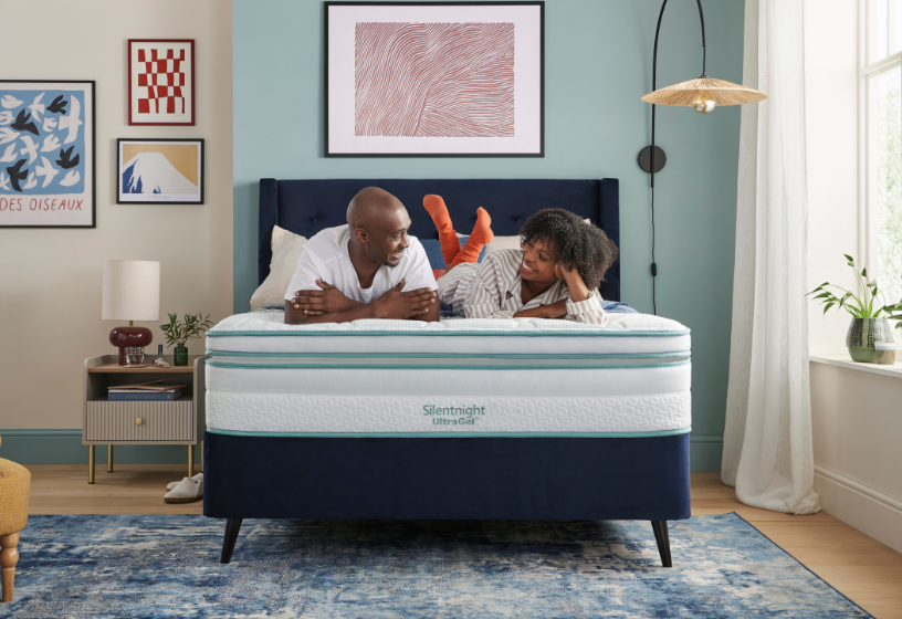 two sleepers looking relaxed on a Silentnight ultragel mattress