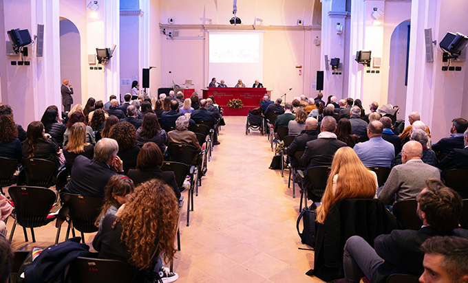 Parma incontro sala pubblico 2