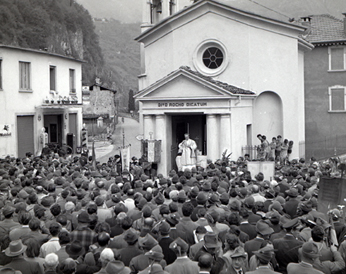 don gnocchi celebra con alpini