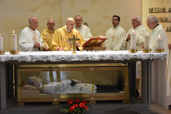 Milano commemorazione don gnocchi 28 febbraio con cardinale Poletto