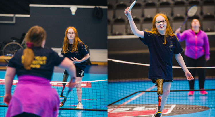 Kollage med två bilder på Hillevi på badmintonplanen. Den ena bilden spelar hon koncentrerat och på den andra bilden ler hos stort mot kameran och håller upp sitt badmintonracket i luften.