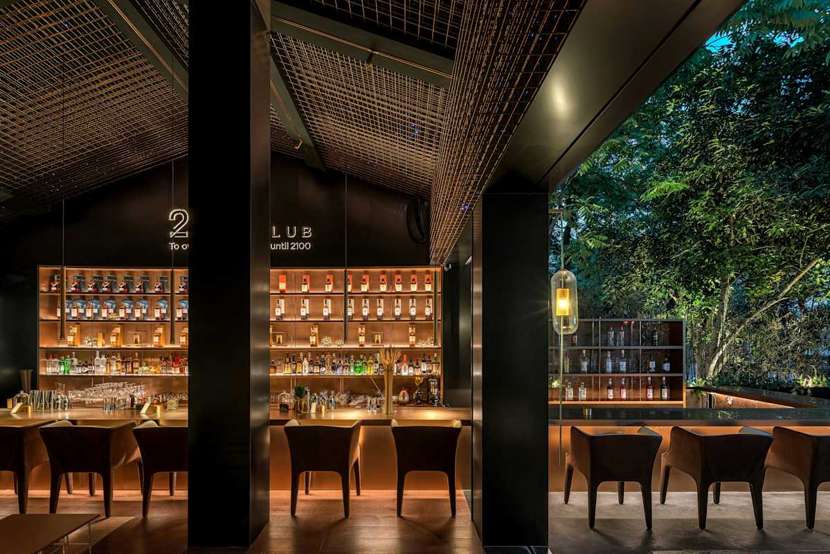 Bar Interior Fit-Out Trends in Dubai: A Modern Take on Luxury