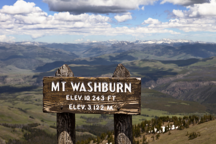Mount Washburn is the highest point of elevation in Yellowstone National Park