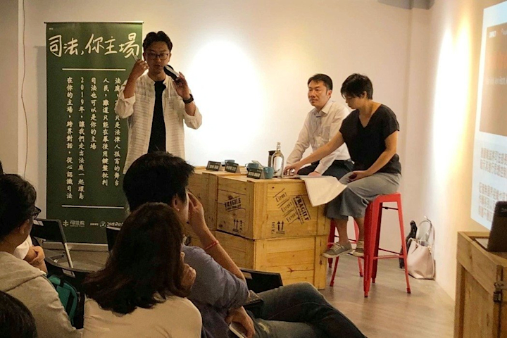 虛假訊息的張狂時代,法律與事實查核如何扮演守門員? |徐書磊