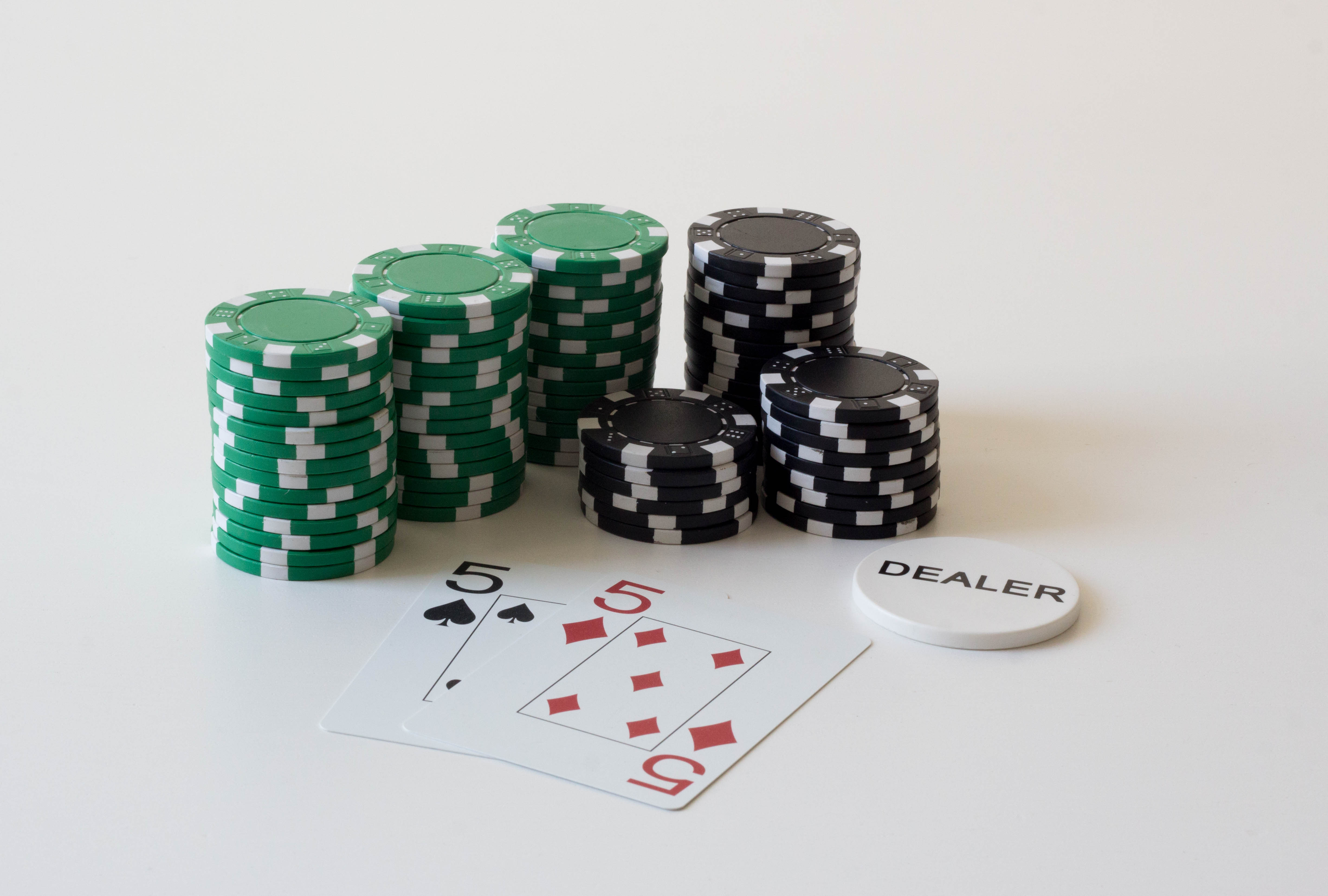 郭芸言｜年假小賭試手氣網路上賭博是賭博罪嗎？ - 法律白話文運動