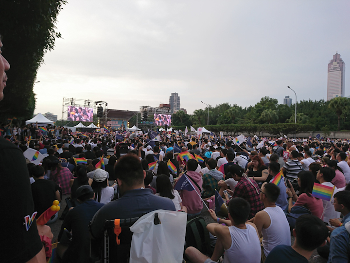 當世界人權宣言滿 70 週年,台灣才剛度過「人權最黑暗的一天」──「台灣人權教育,重量不重質」|黃哲融