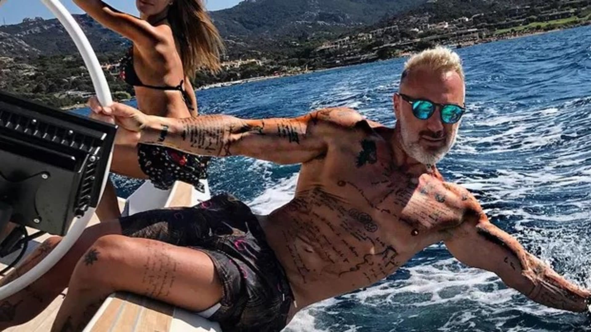 Gianluca Vacchi - o velho da lancha italiano com Anitta