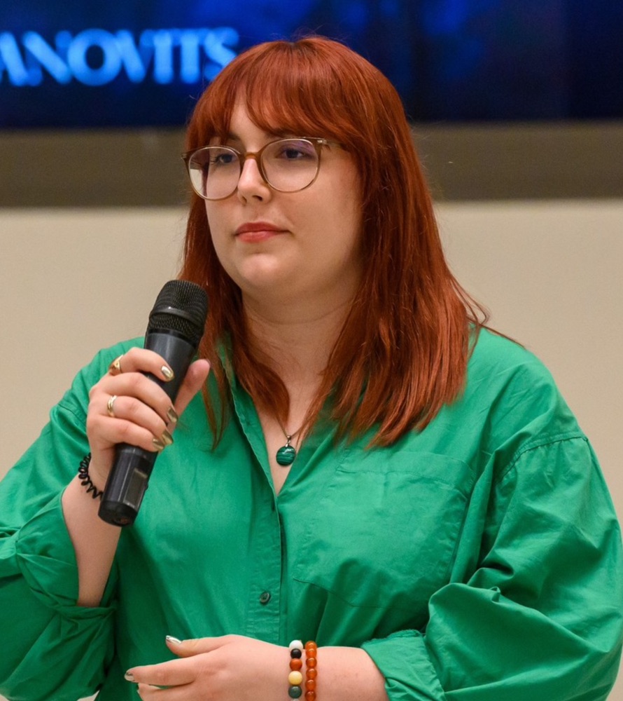 Veronika Gál pitches at the Transilvania International Film Festival 2024.