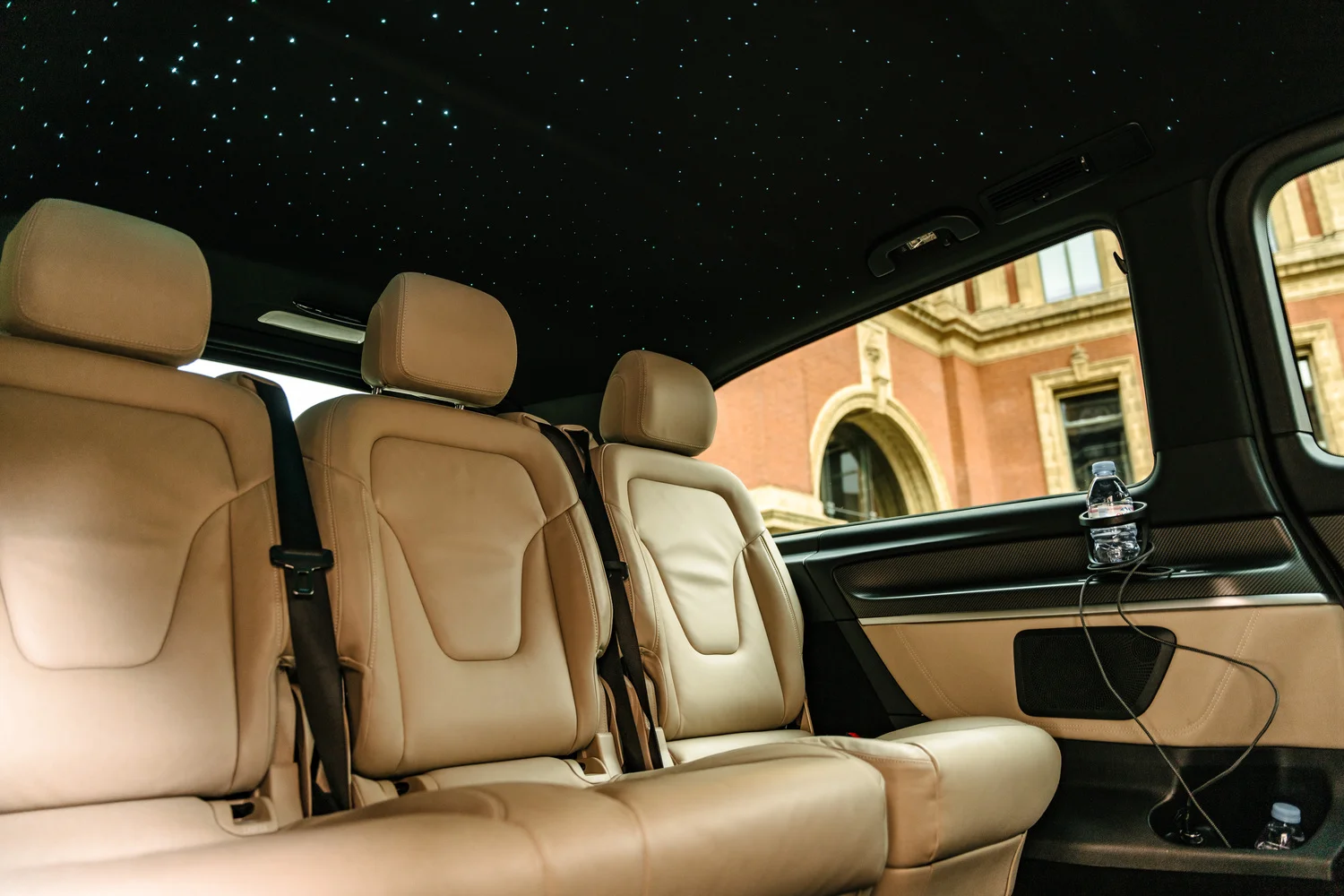 Interior Luxury & Extras