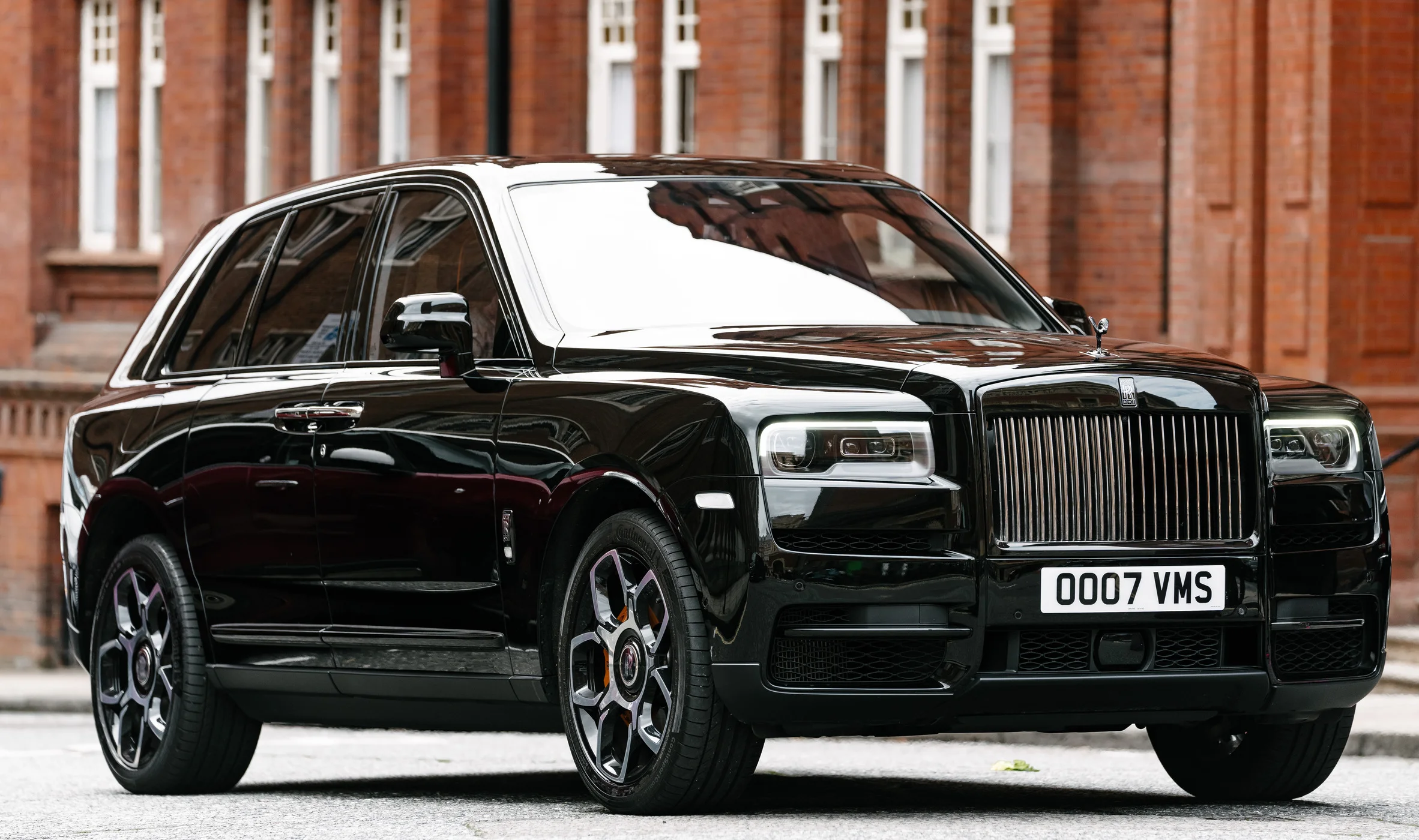 Rolls-Royce Cullinan Chauffeur Services