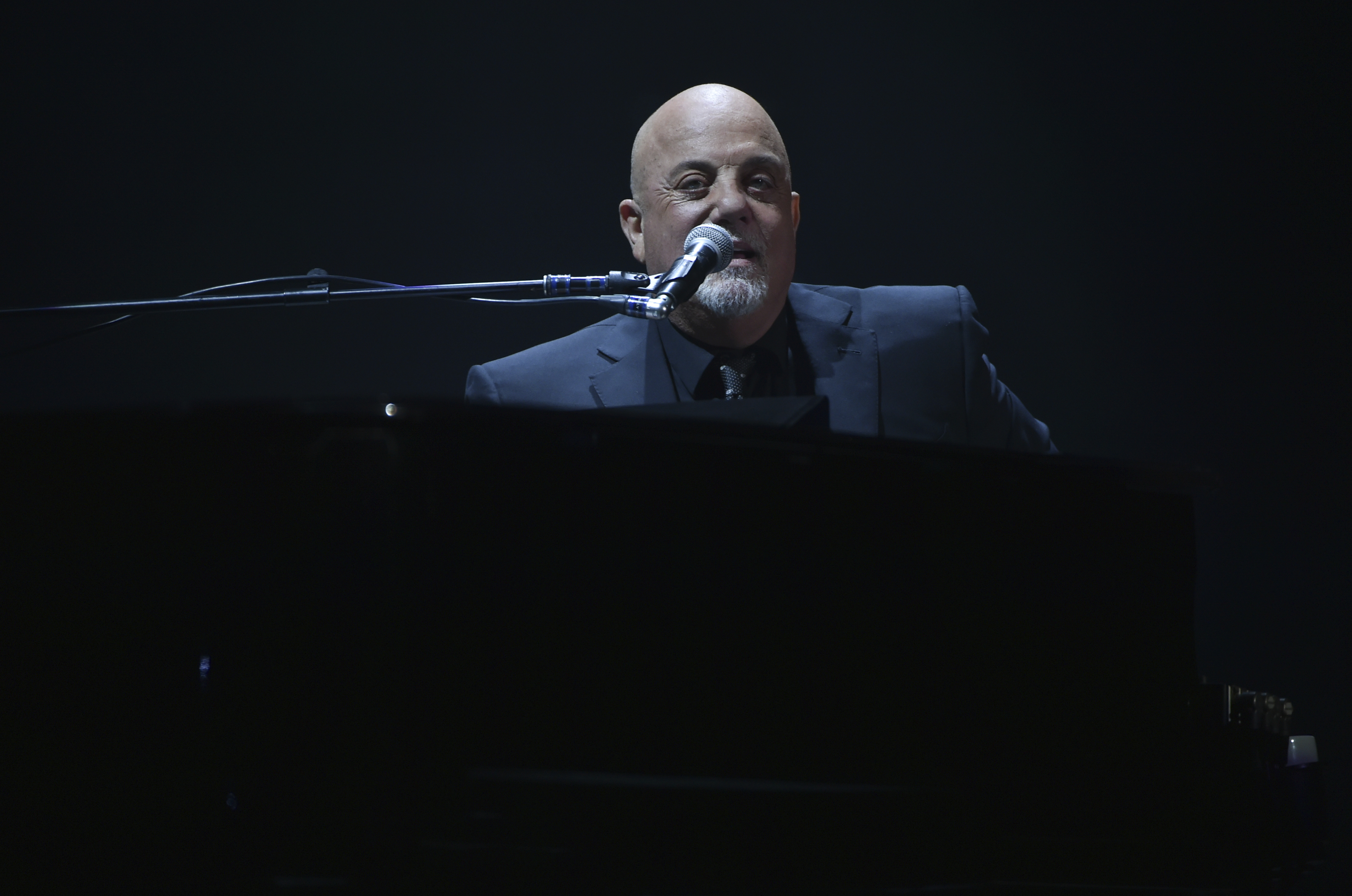 Billy Joel to end 10-year MSG residency in 2024 - Vimarsana News