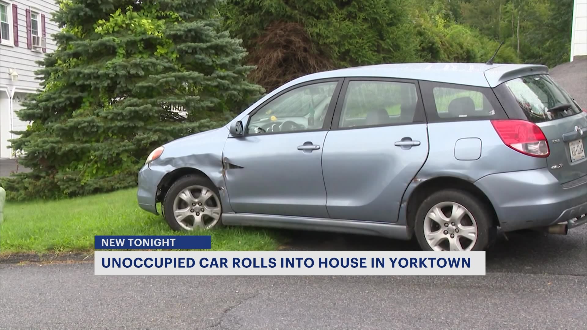 Police Car Rolls Into Yorktown Heights Home No Injuries Reported 9462