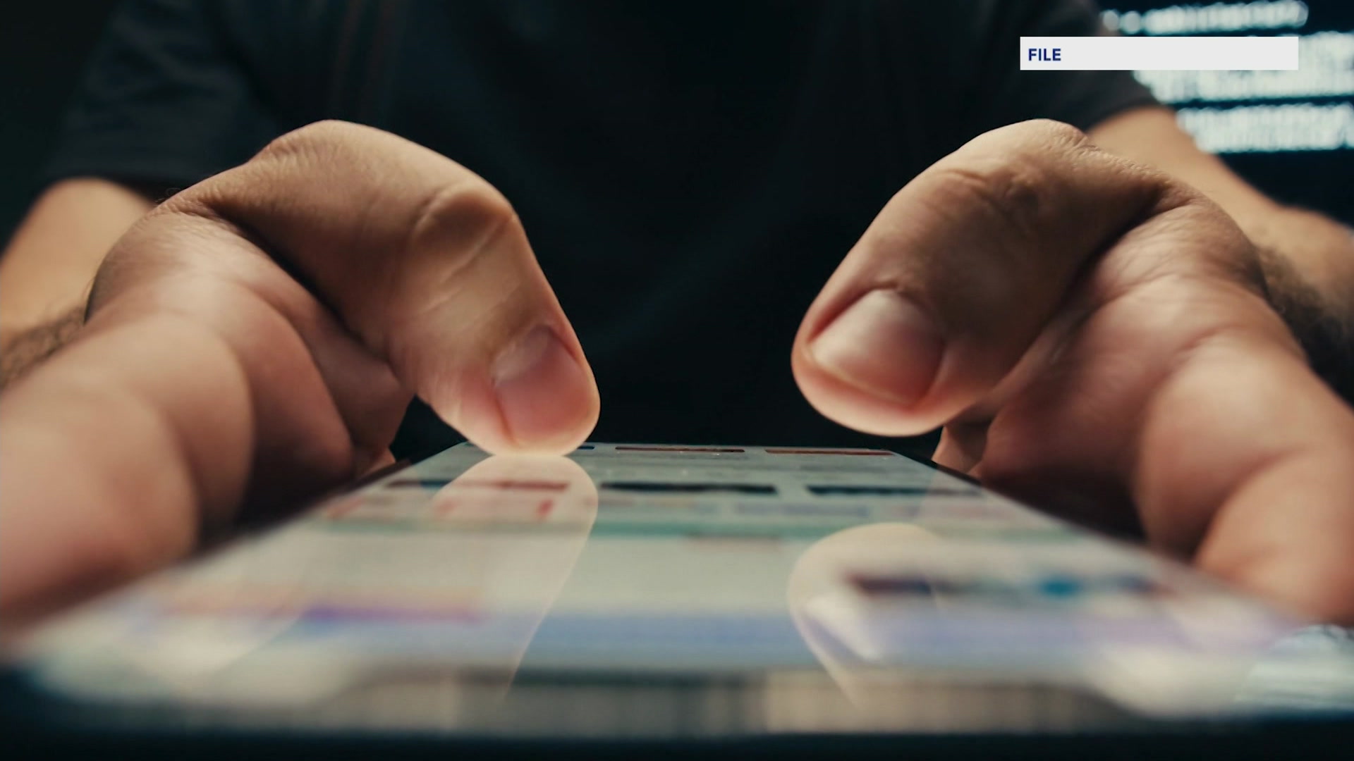 REtomsocialmedia331_2026-03-31-22-18-11