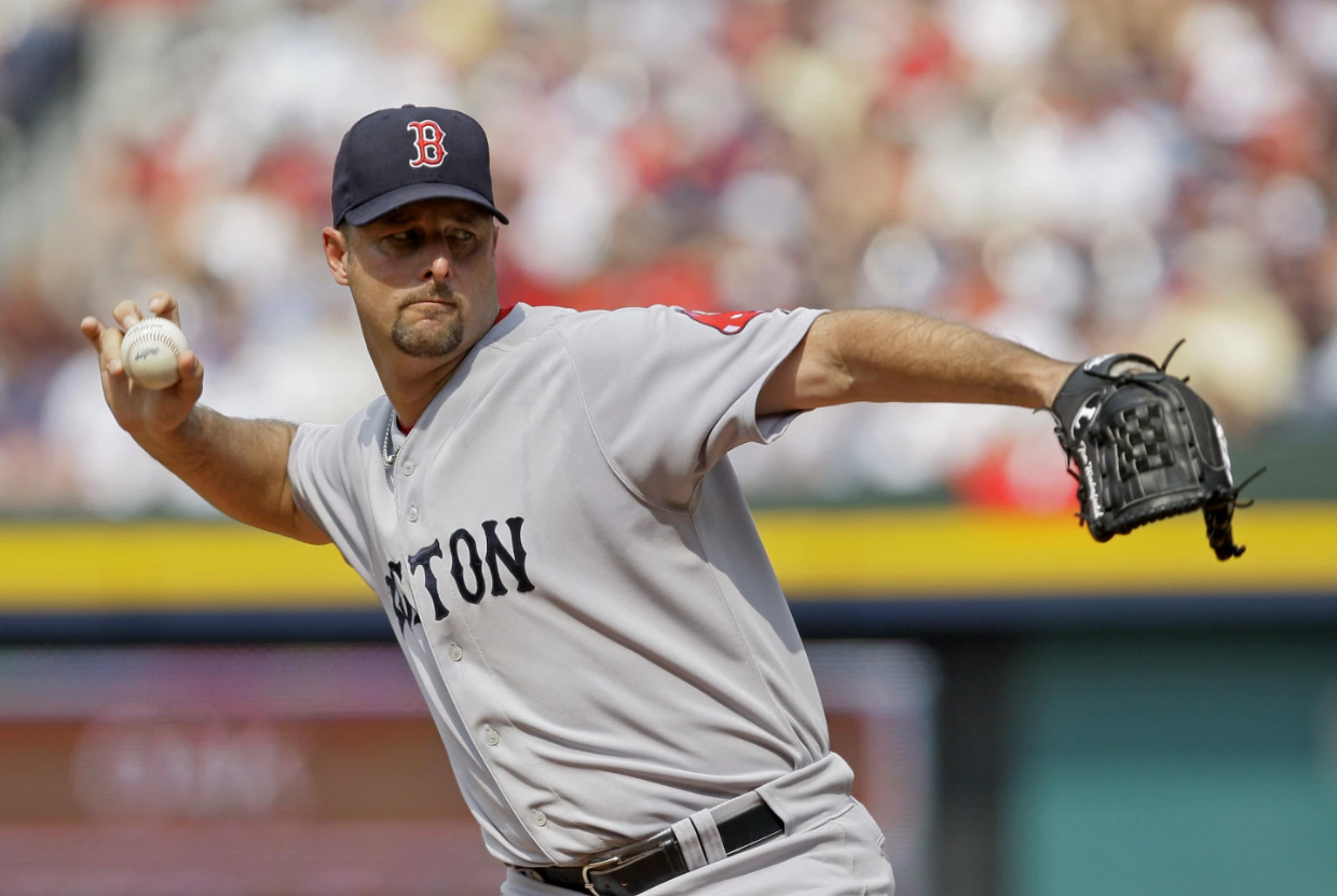 Red Sox players honor Tim Wakefield in 2023 season finale