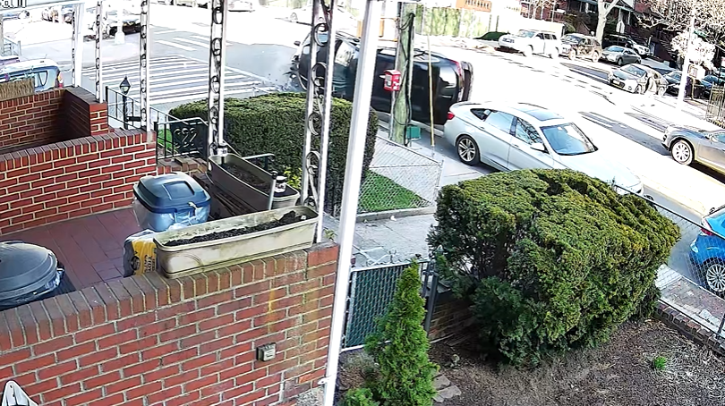 BKSheepsheadBayCrashKGerrySG001At1230pm