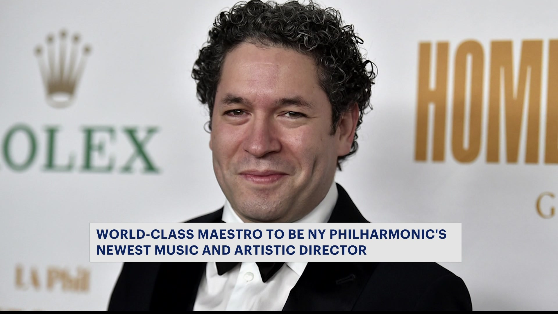 Dudamel arrives in New York for first time since being hired