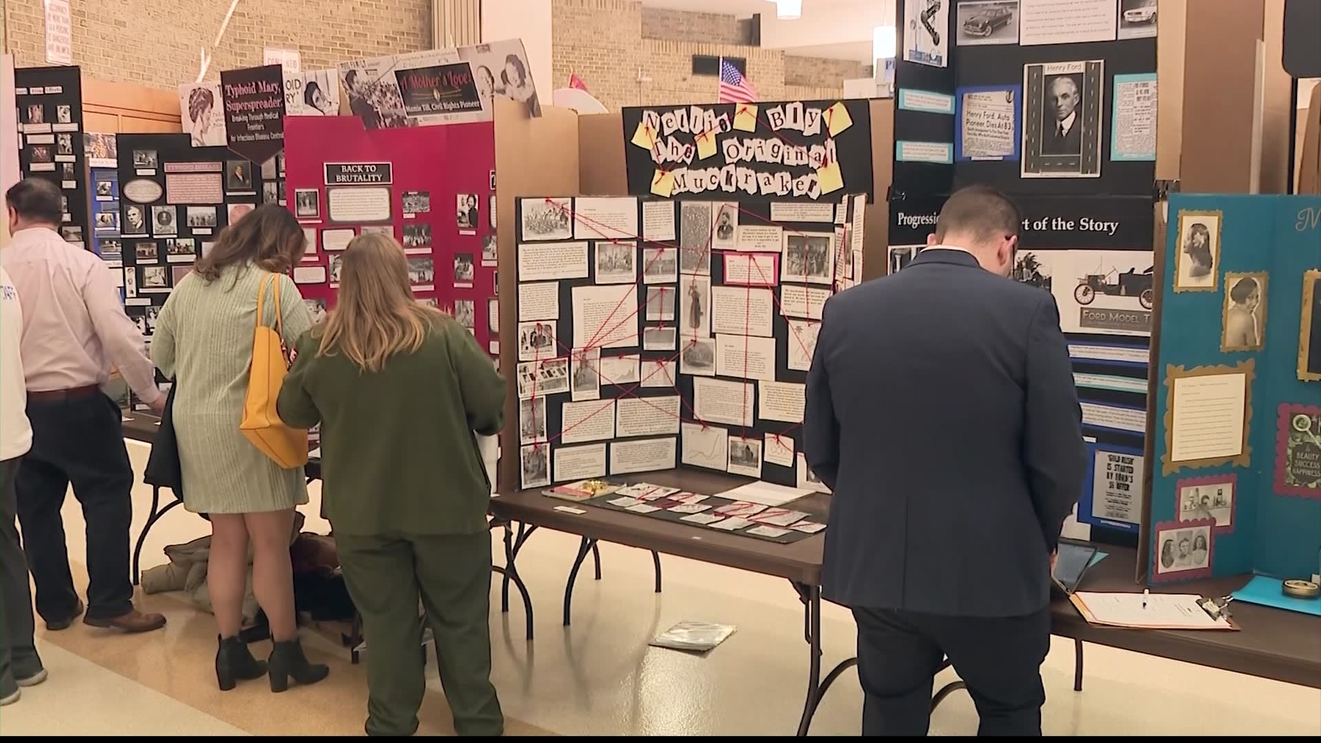 Hundreds of students compete in Long Island History Day at Hofstra