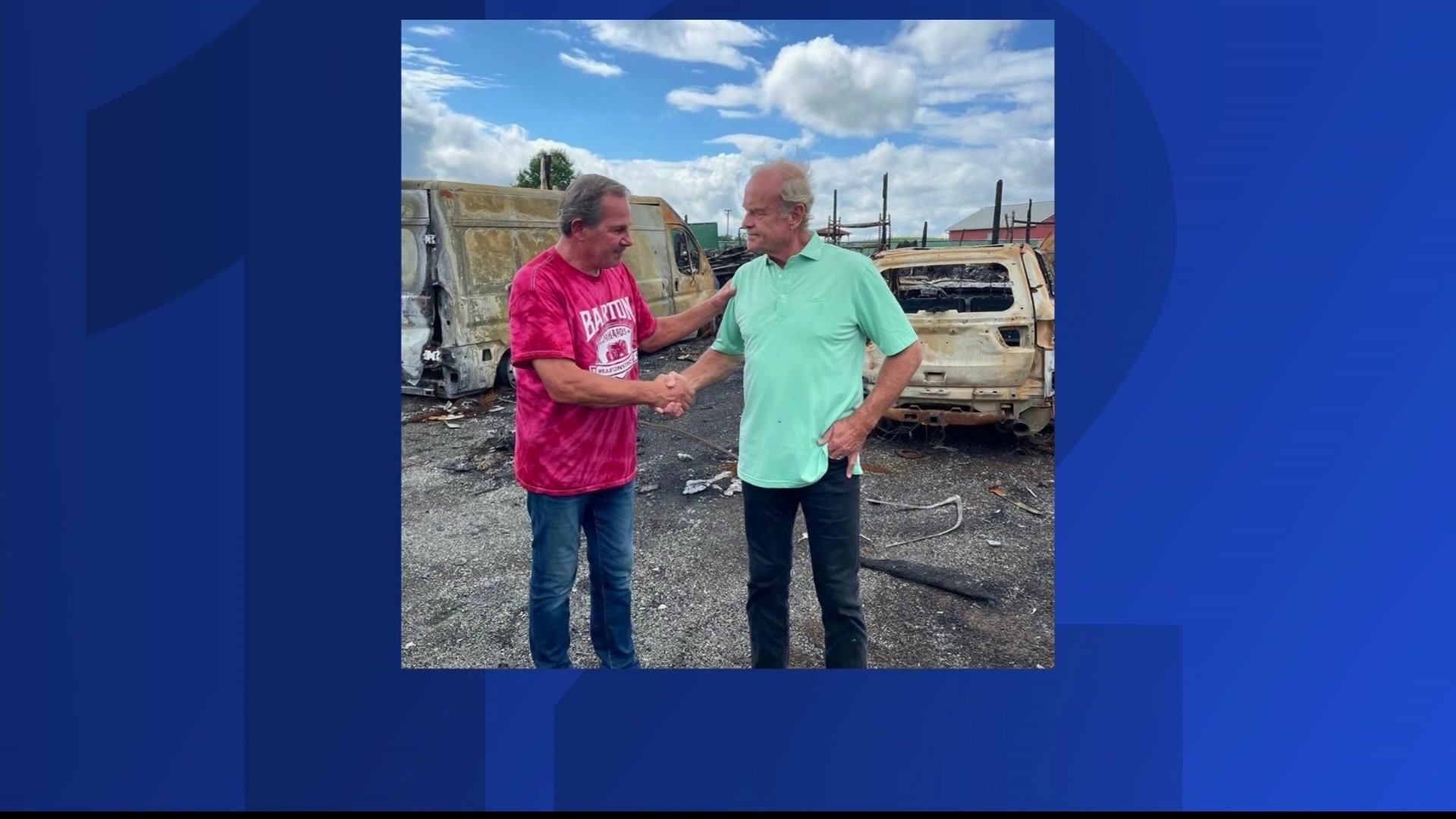 Actor Kelsey Grammer visits Barton Orchards in Poughkeepsie to lend