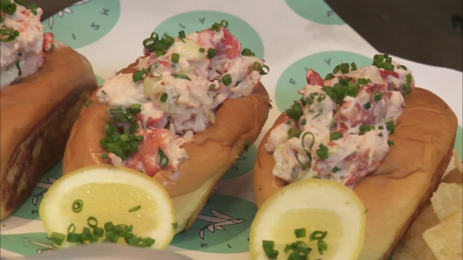 82823LITENNISFOOD5_2023-08-28-18-00-49