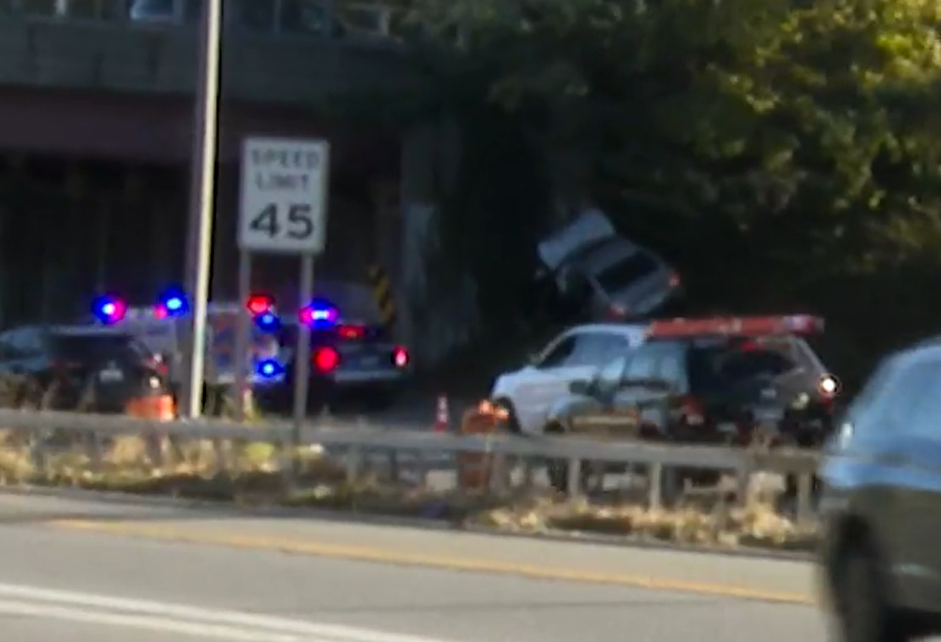 Headlines Deadly crash in Yonkers, car crashes into Wallkill school