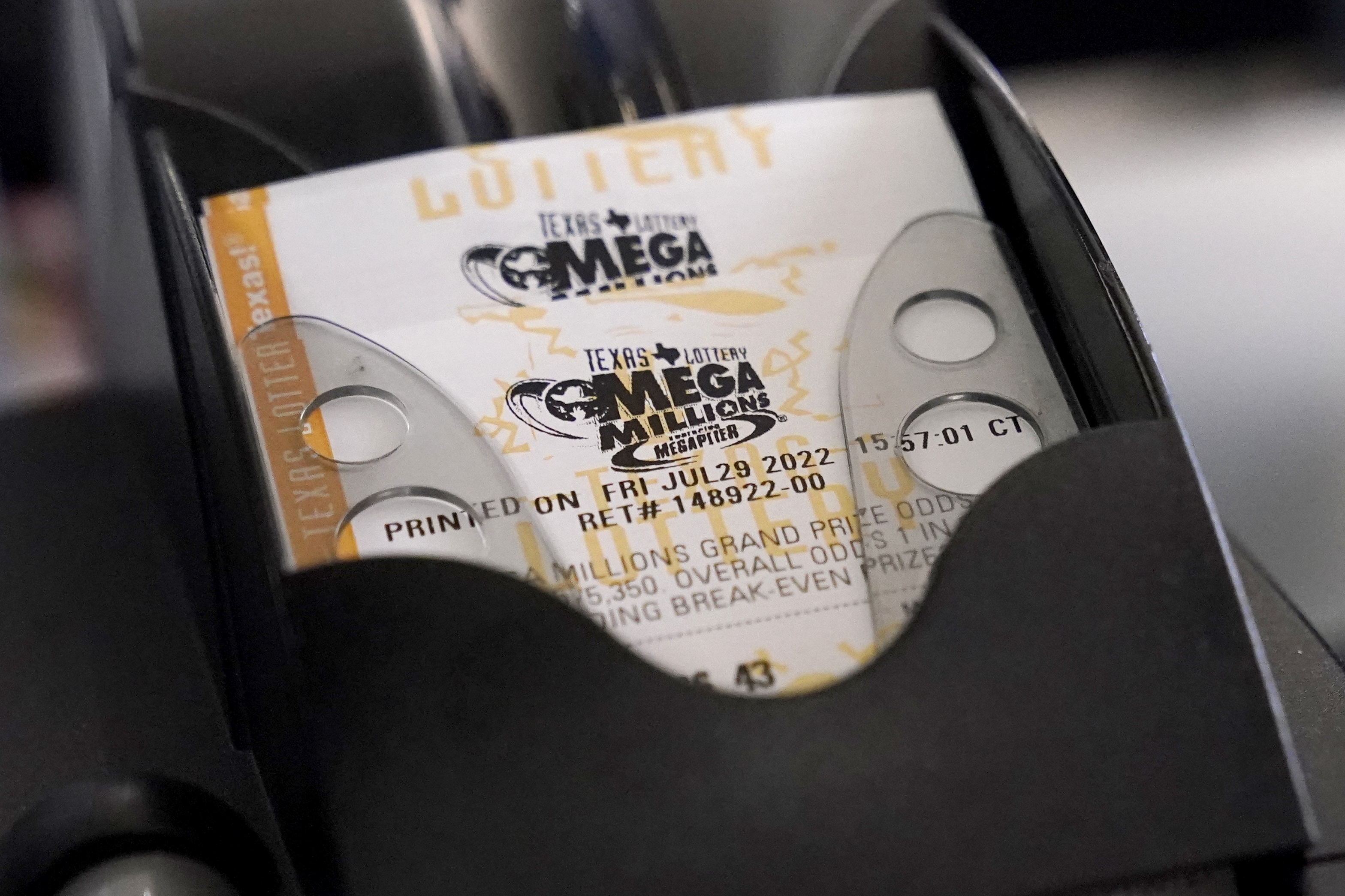 $1.28 billion Mega Millions winner from Illinois