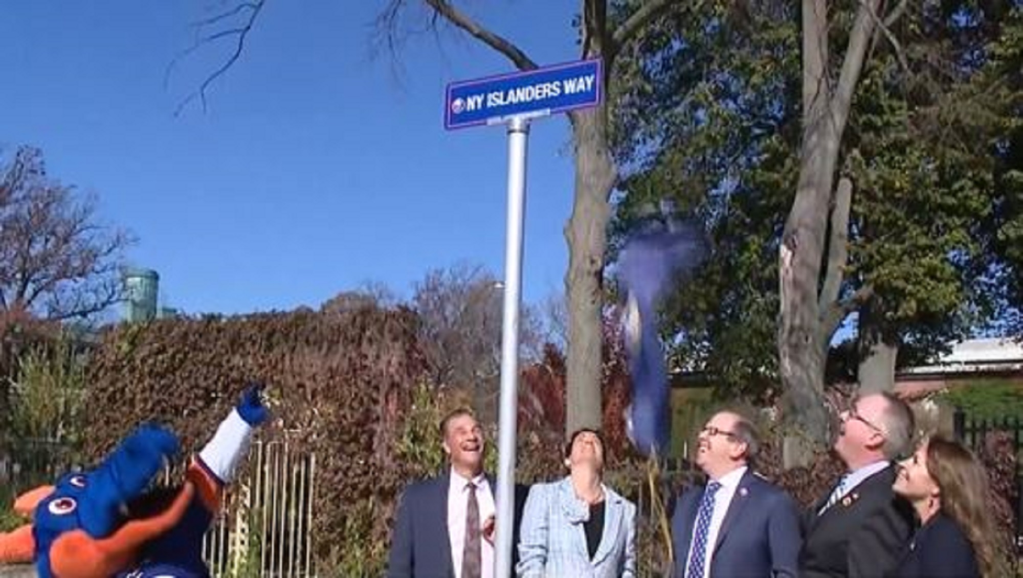 road-near-ubs-arena-renamed-in-honor-of-new-york-islanders