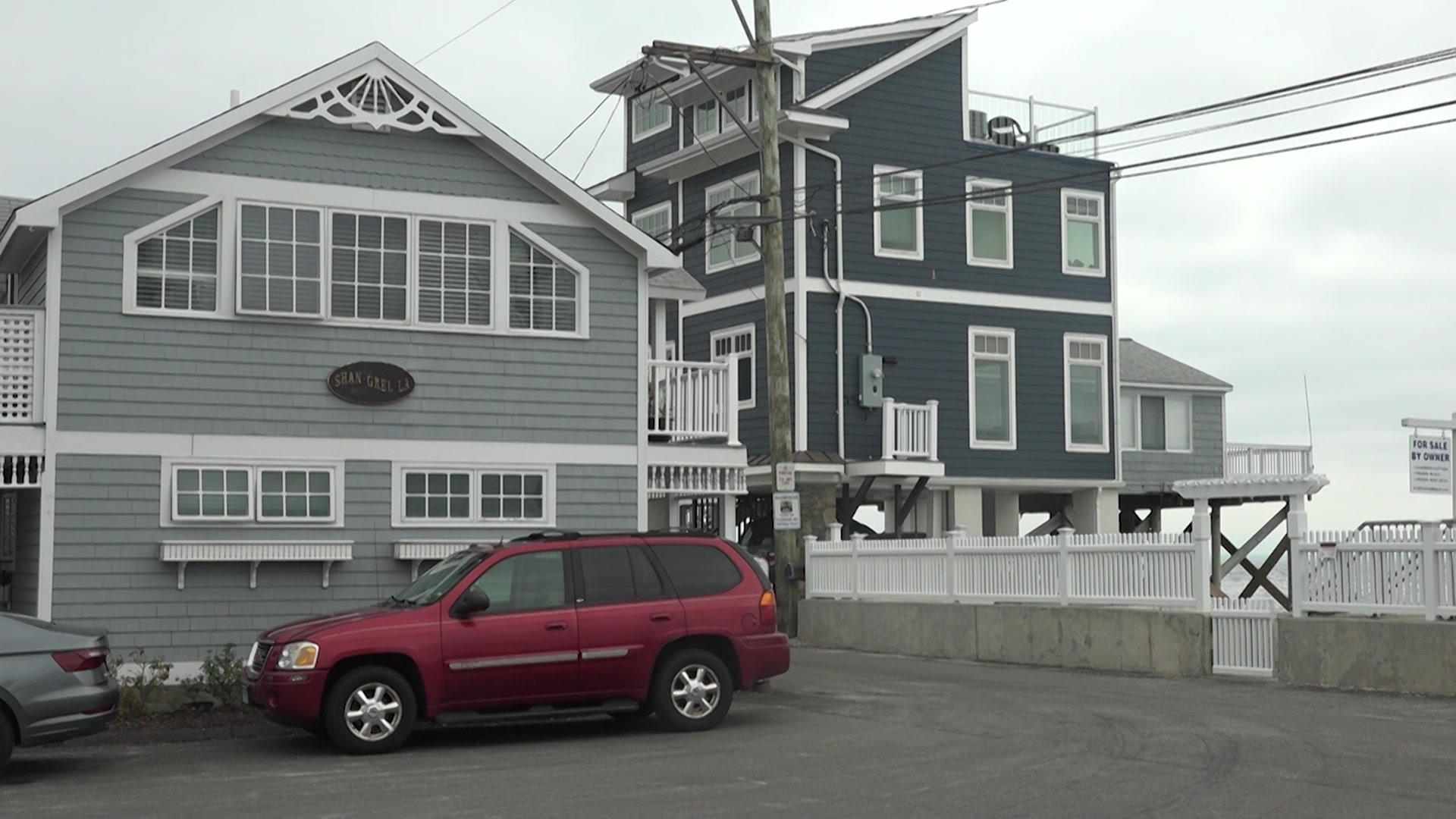 'Living at Fairfield Beach' offers roadmap to peace between residents