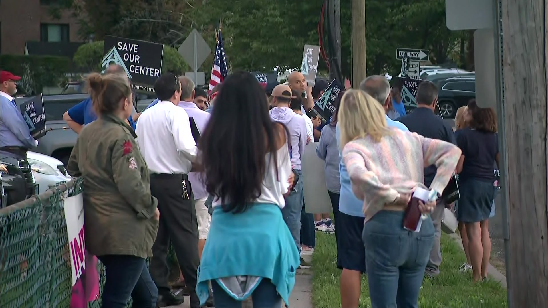 Protesters plead with Stamford to reopen Glenbrook Community Center