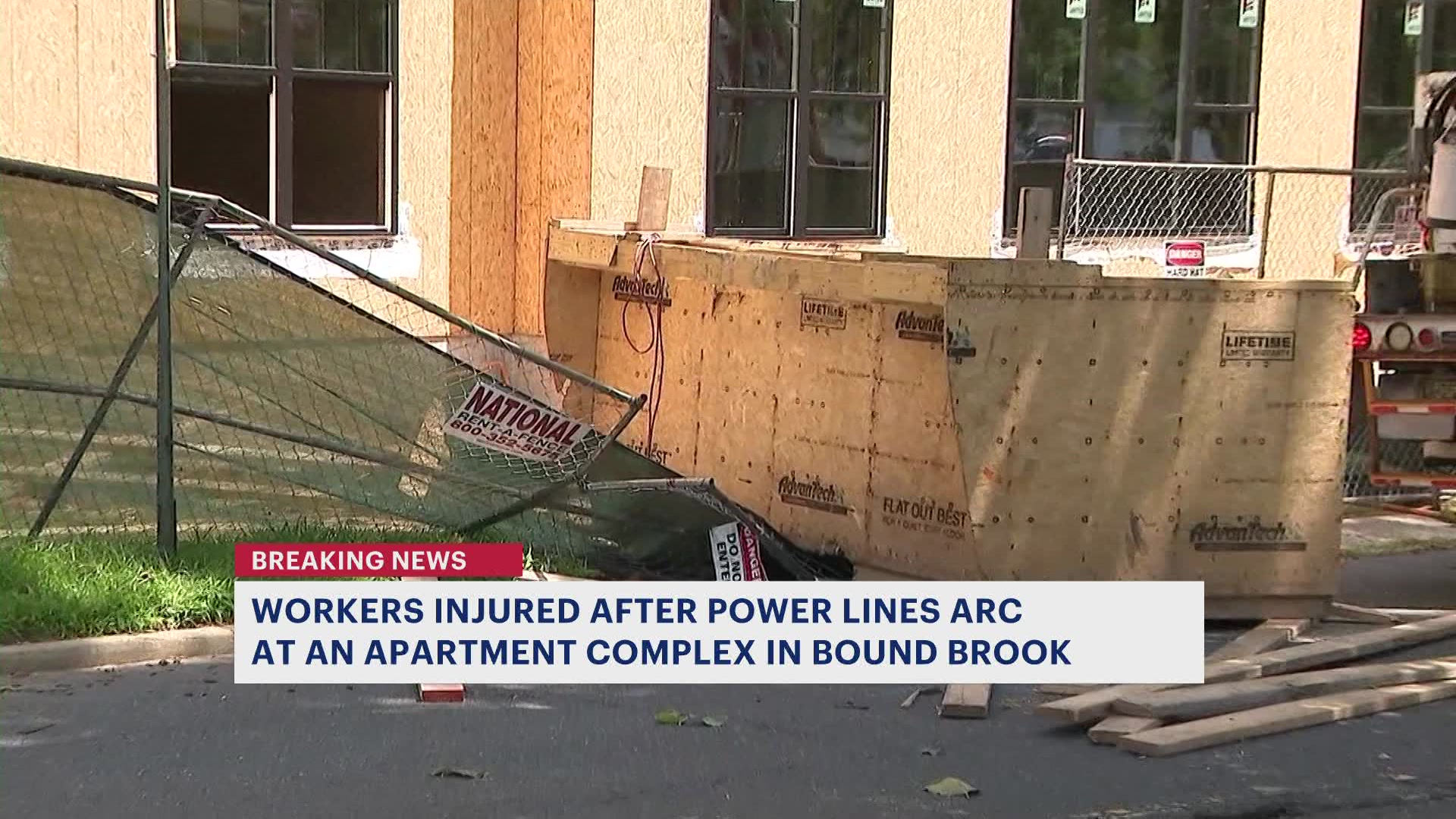 News 12 | Bronx | Witnesses 2 Workers Escape Serious Injury In 40 Foot ...
