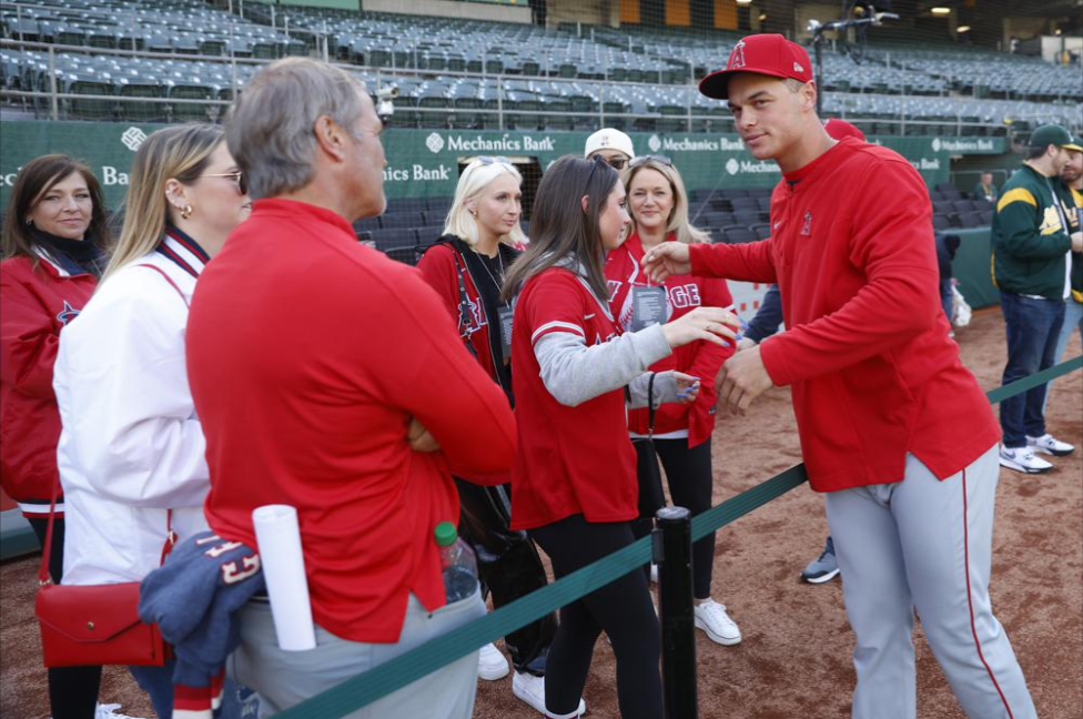 O'Hoppe family celebrates rookie C Logan making opening day