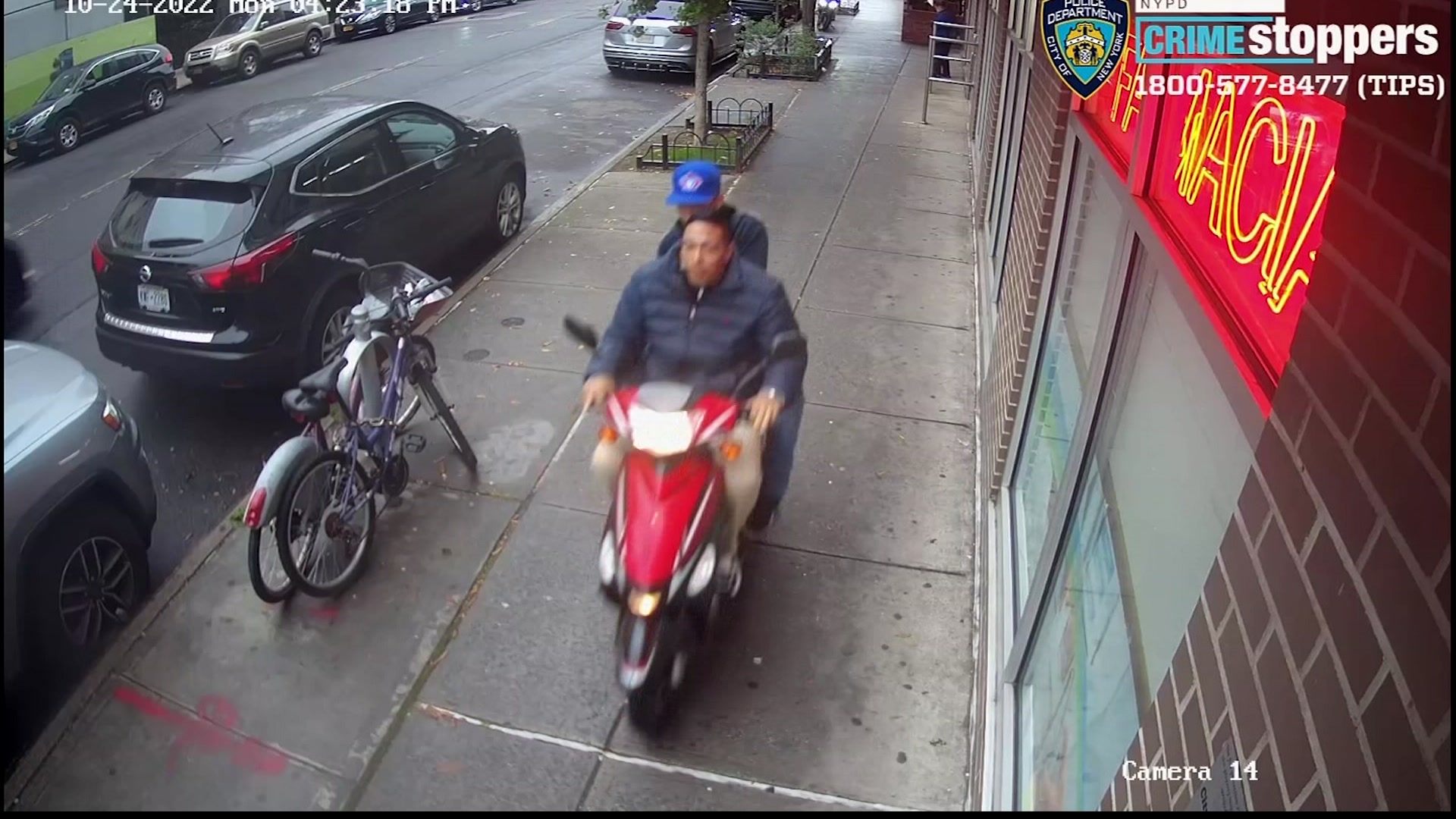 Police 2 wanted for multiple violent burglaries in Queens