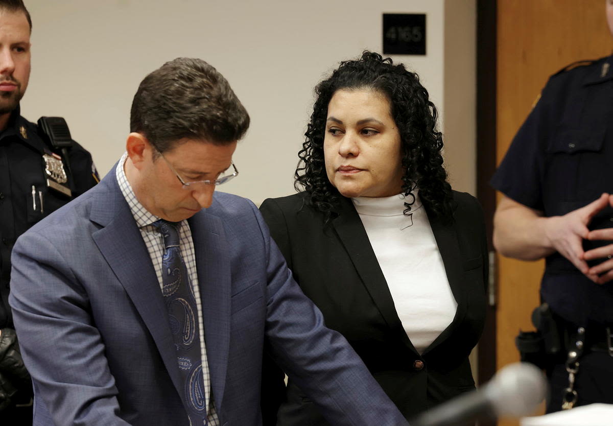 Central Islip woman sentenced to 25 years to life for killing friend in