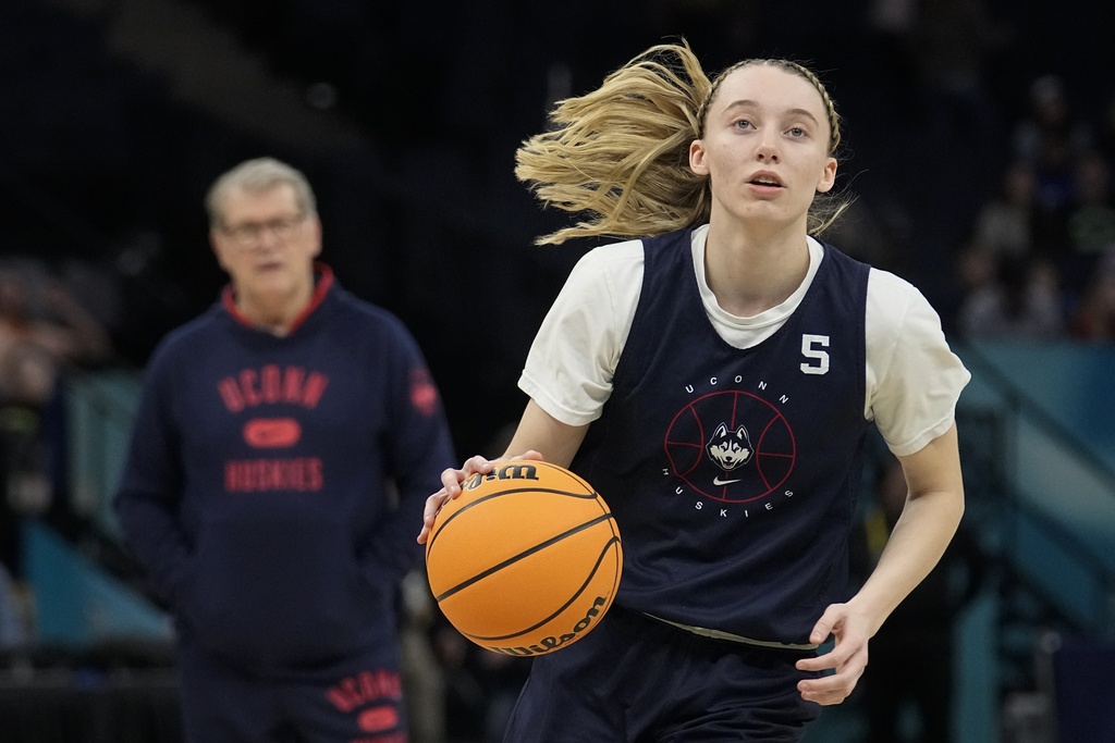 UConn Star Paige Bueckers Says She’s Cleared To Play A Year After ACL ...