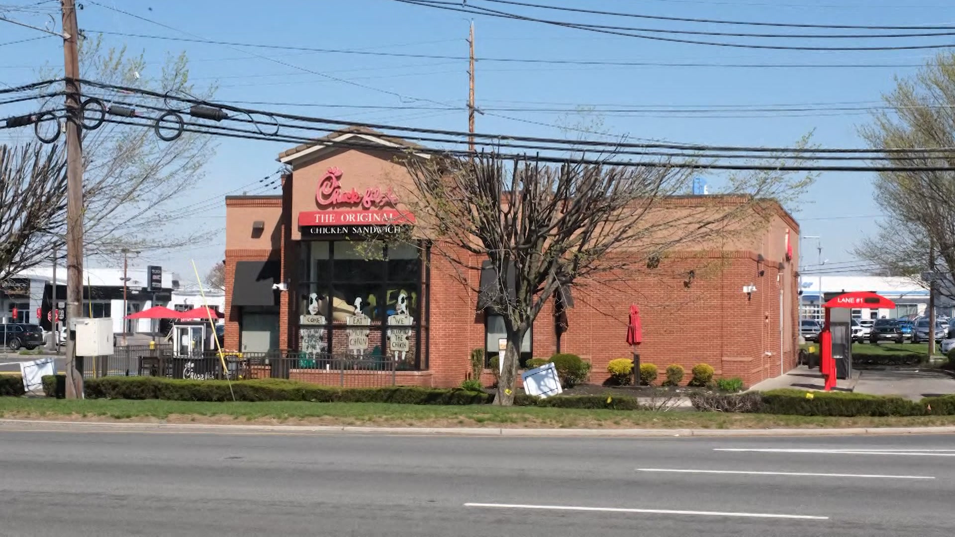 NJ12Chick_2026-04-12-14-16-39