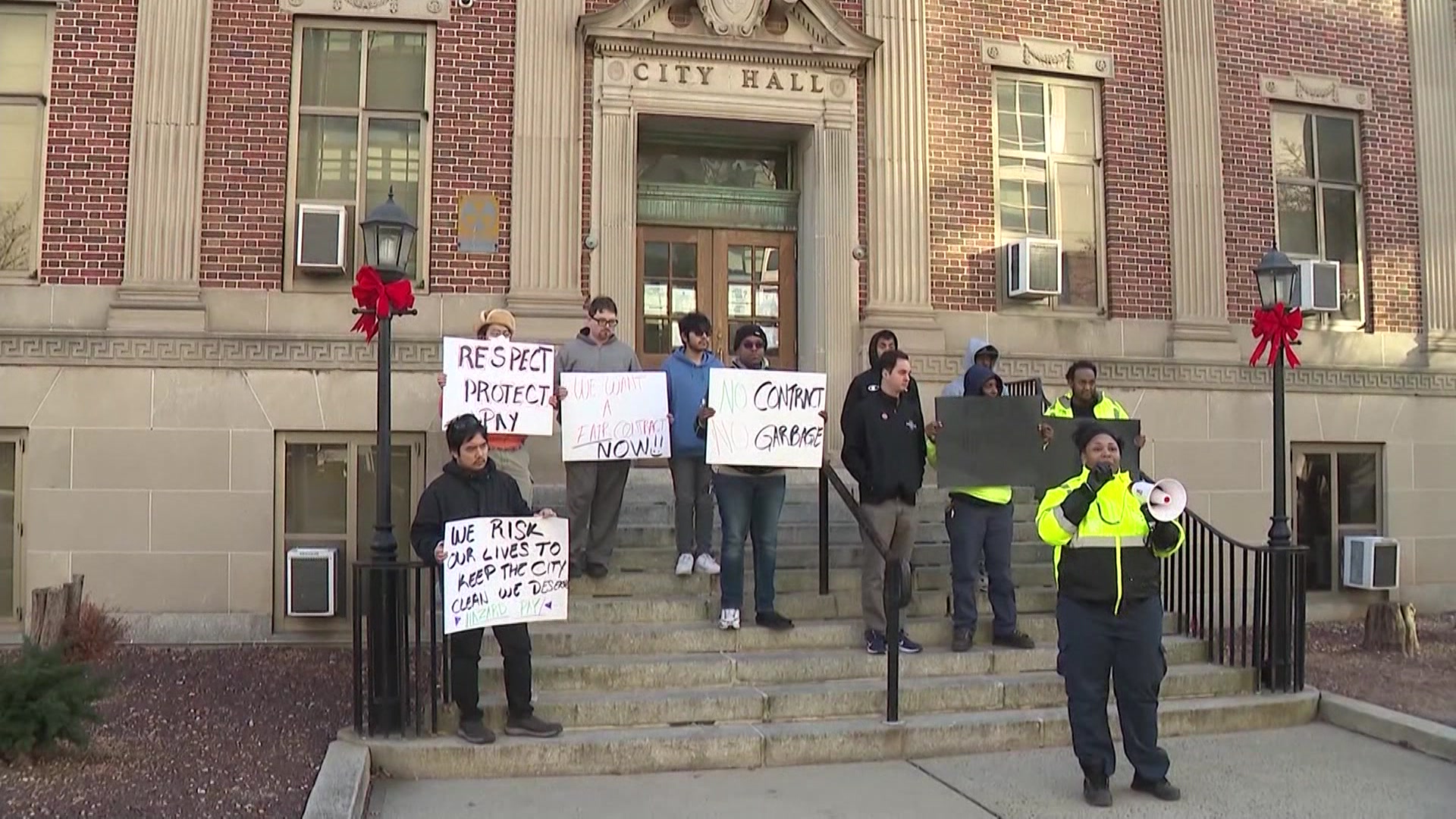 Sanitation workers go on strike in New Brunswick