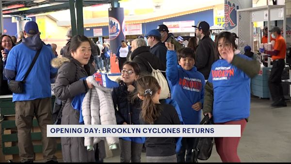 Brooklyn Cyclones kick off start of season in Coney Island
