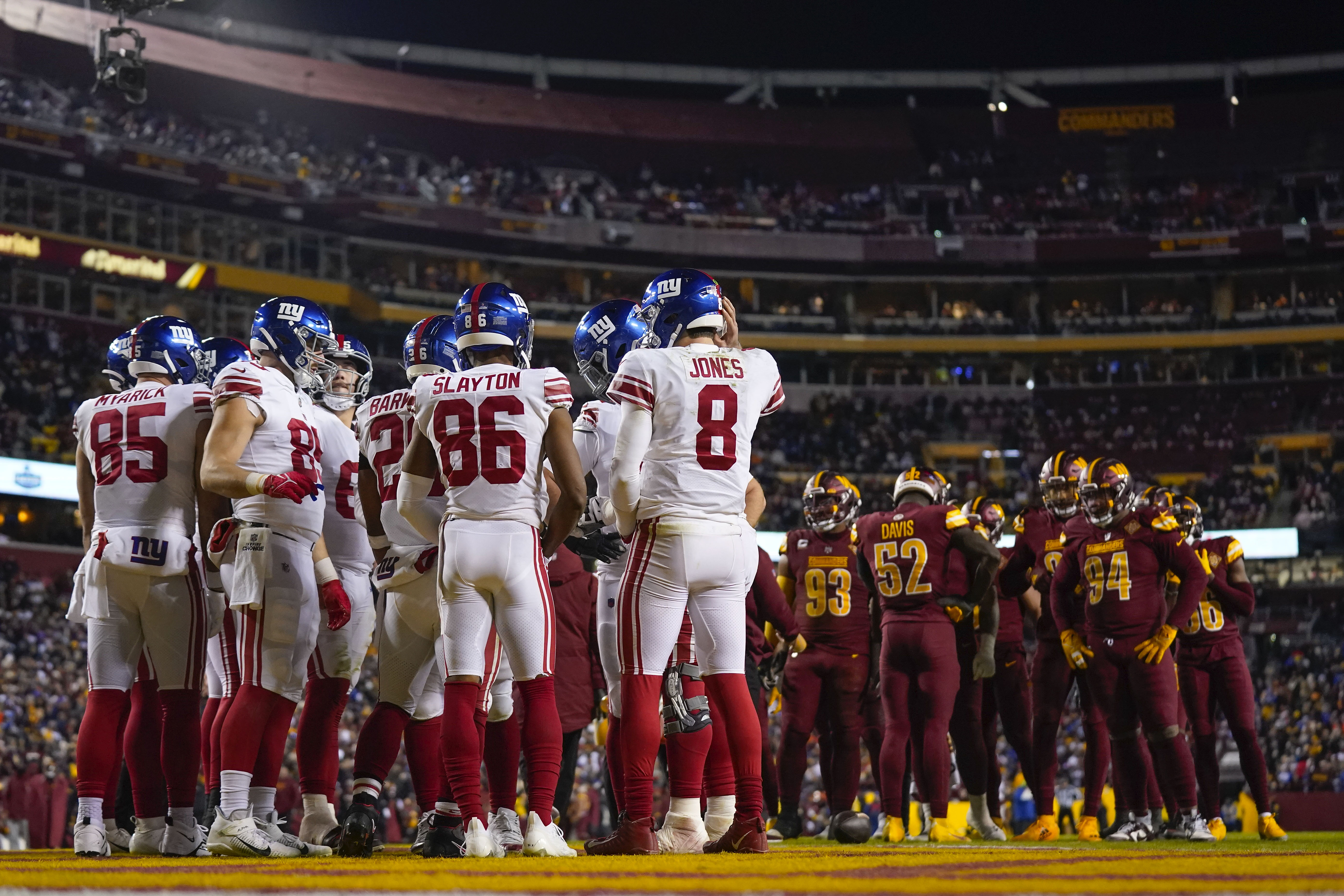 Giants beat Commanders in prime time to end winless streak - WTOP News