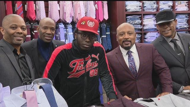'Shark Tank's' Daymond John promotes new line at Karako Suits in Lynbrook