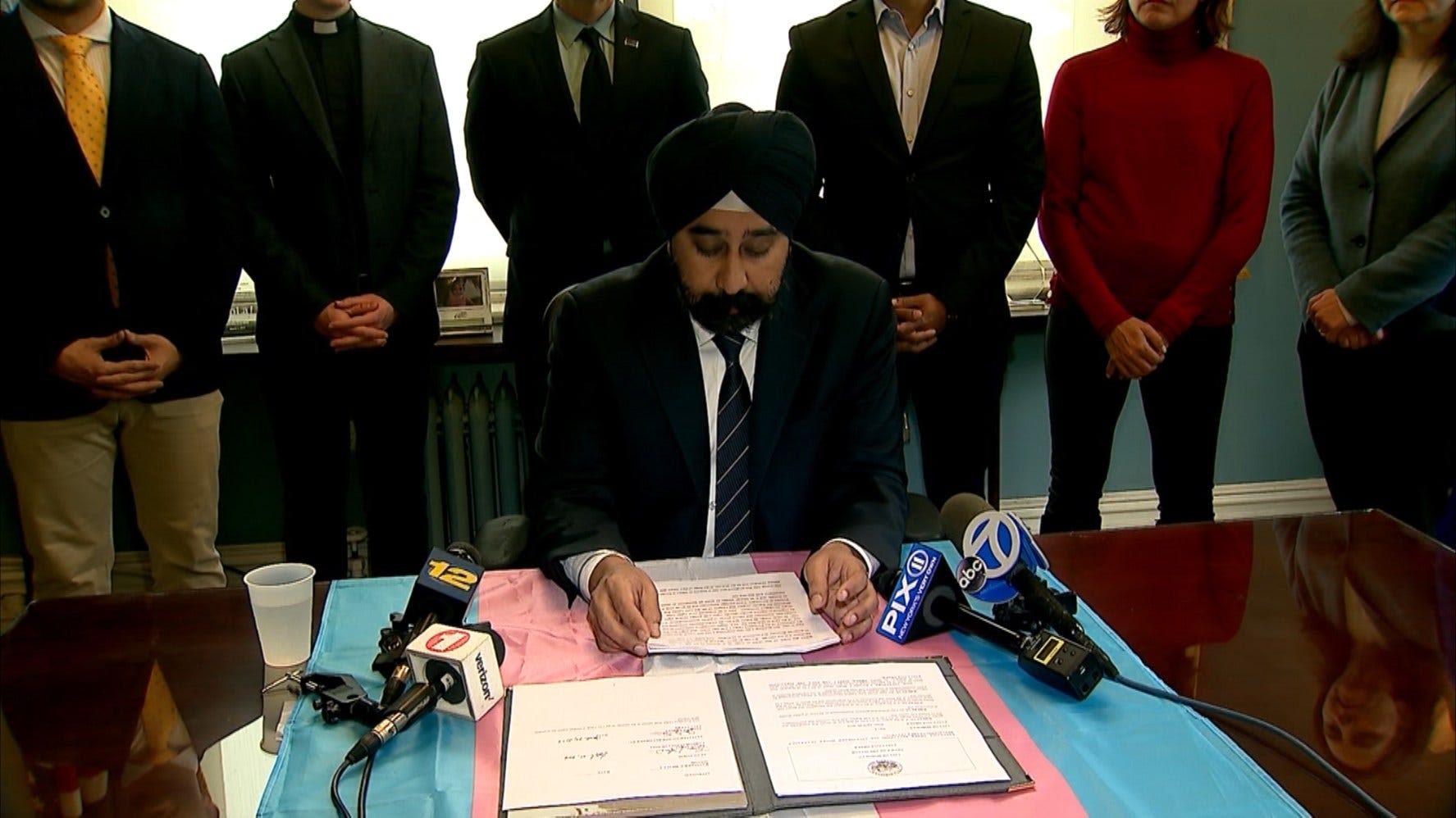 Hoboken mayor signs gender neutral public restroom order